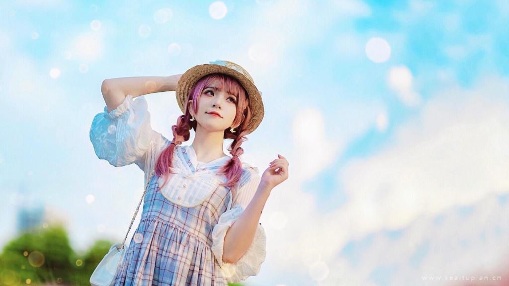 清甜少女洛丽塔唯美花海写真图片桌面壁纸