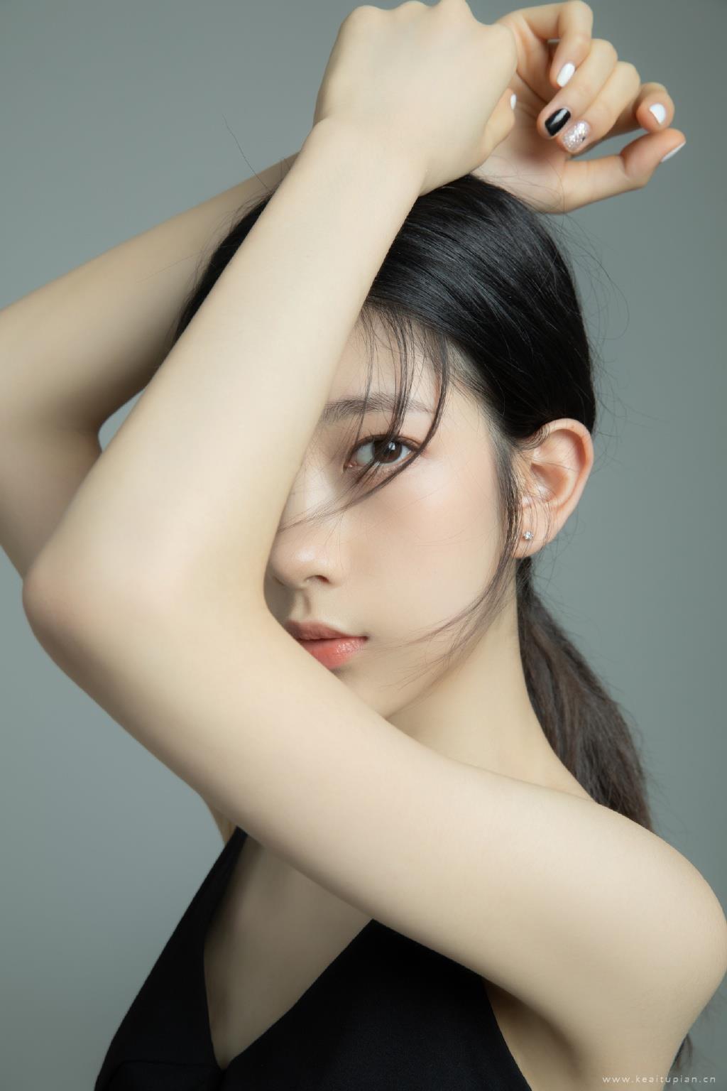 韩系美女图片性感睡衣高清写真图片大全