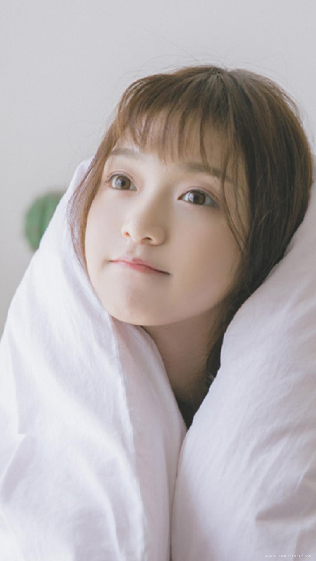 清新慵懒美女性感诱人写真图片
