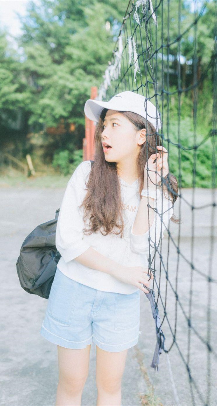 早秋运动美女清纯风图片大全