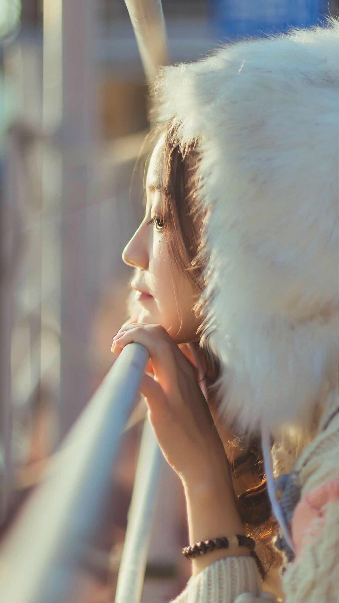 站在海边的气质美女高清唯美户外街拍手机壁纸图片