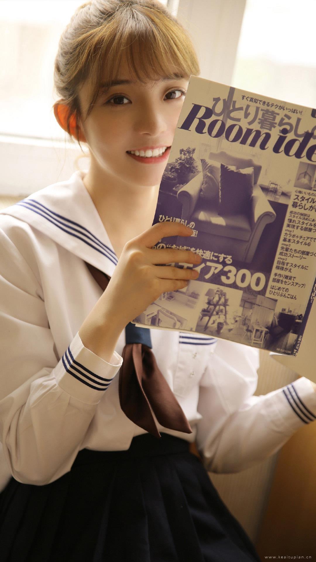性感清纯美女制服诱惑写真图片