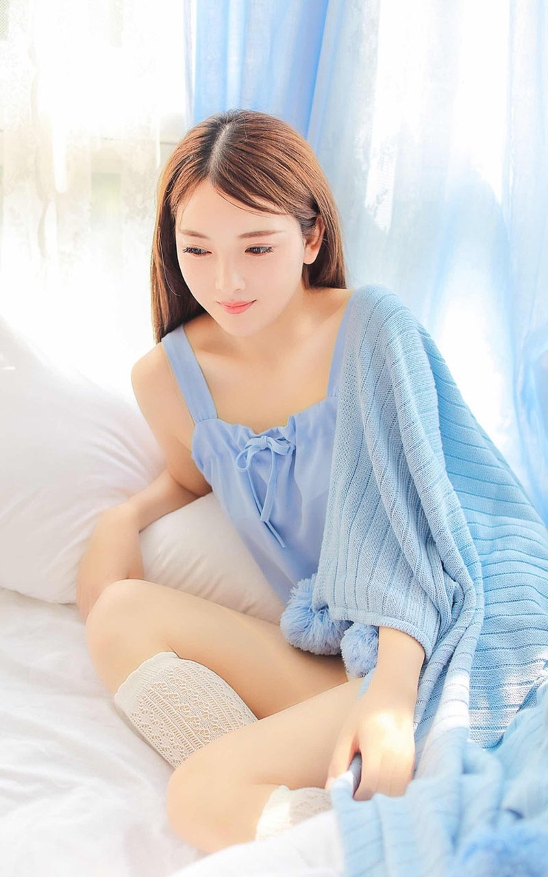肤白貌美的性感长腿美女唯美私房高清写真图片
