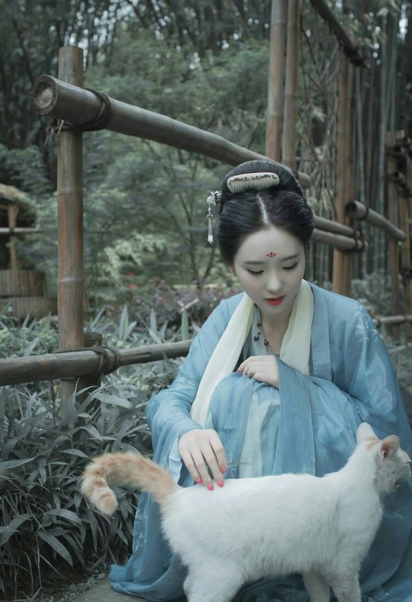 古风图片女子唯美伤感最新