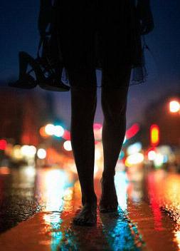 下雨天的伤感图片大全