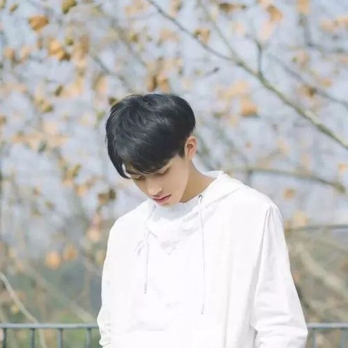 高清干净男生头像 好看干净男生头像