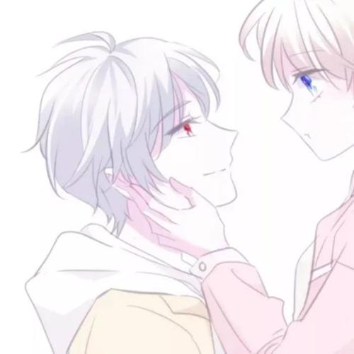 情侣头像一人一半 情侣头像一人一半图片卡通