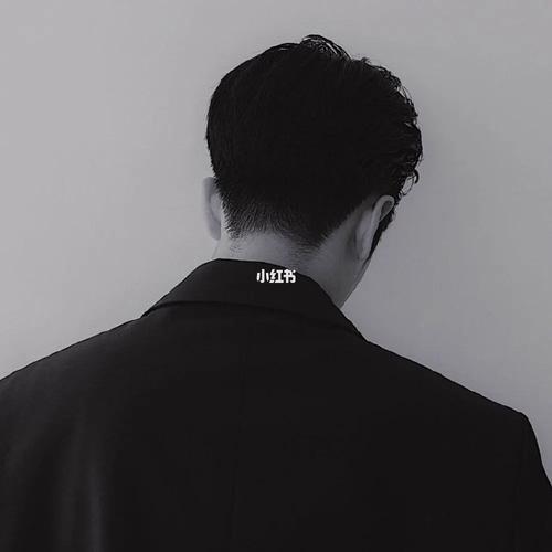 黑色系高级感头像男生 男士黑色系头像