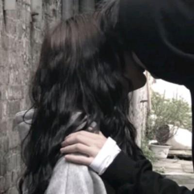 黑色系情侣头像 情侣头像黑色系列图片