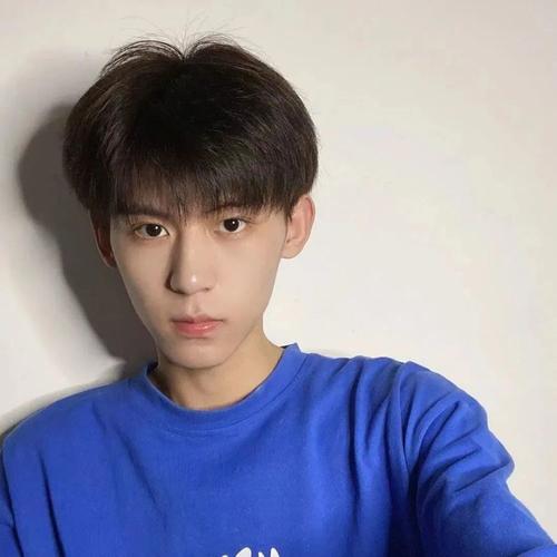 帅气男生头像真人 帅气的男生真人头像图片
