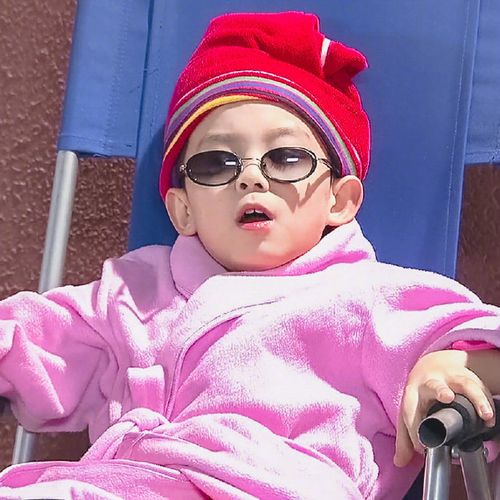 吴磊头像小时候 吴磊小时候壁纸