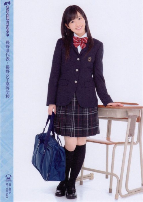 可爱唯美的日本校服女生高清写真壁纸图片