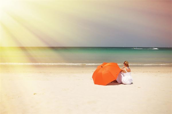已婚女人梦见雨伞坏了