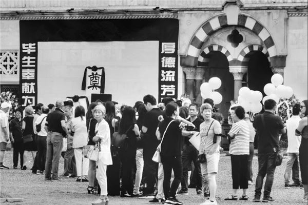 梦见灵棚没看到棺材