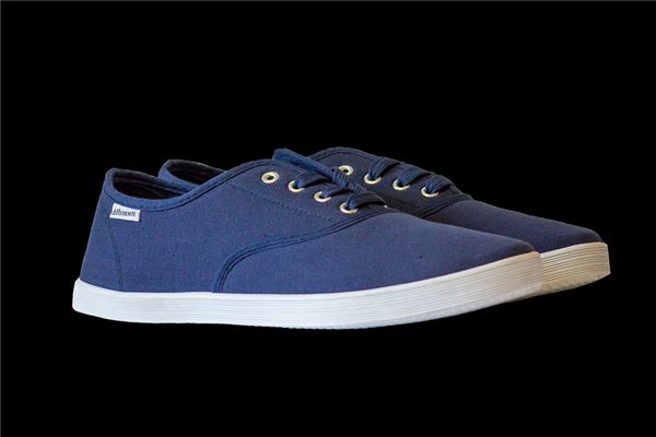 梦见做布鞋是什么意思