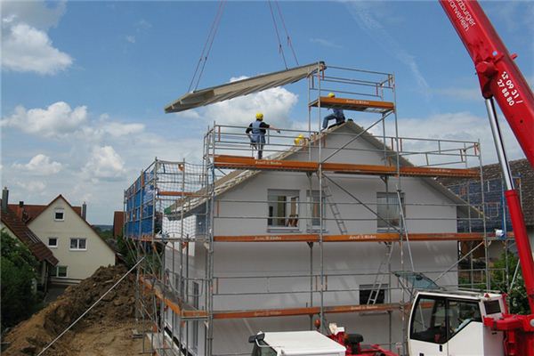 梦见女人正在起建房子是什么意思