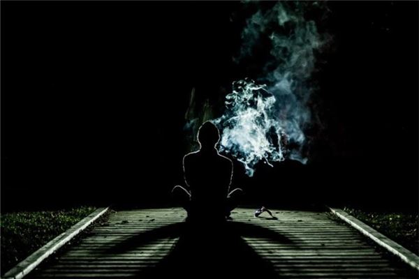 梦见家里有鬼是什么意思