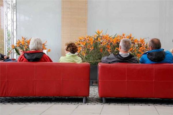 梦见房子被别人住进是什么意思