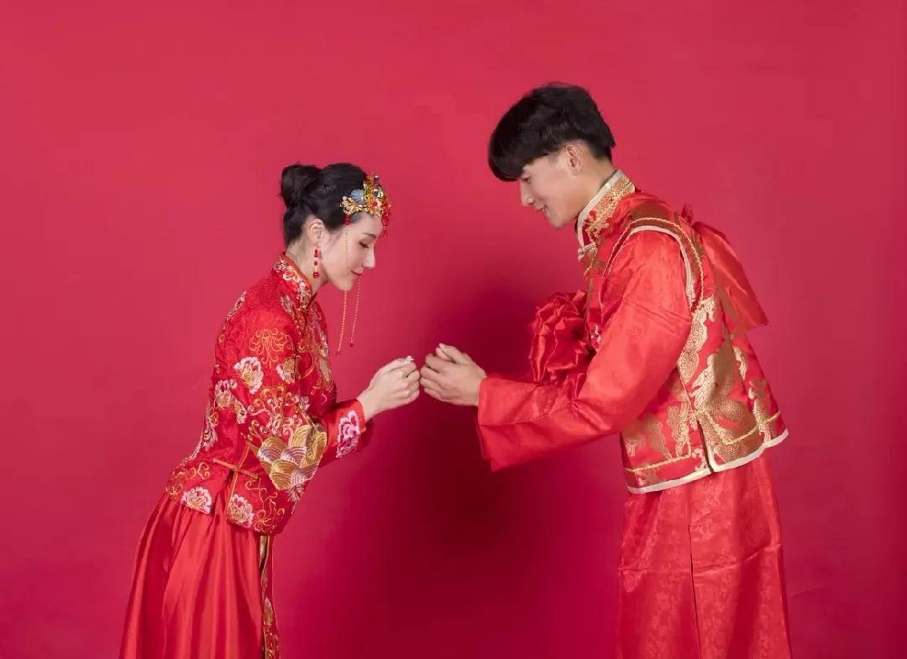 八字中的“婚姻宫”，显示了哪些婚恋信息？