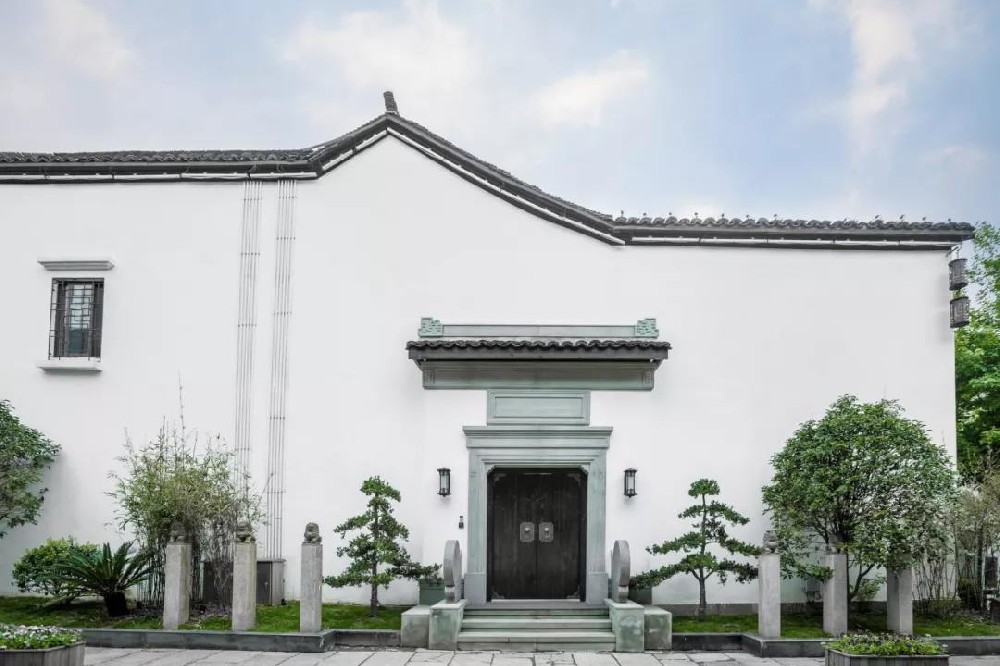 家居风水：大门朝向，六种房子需警惕