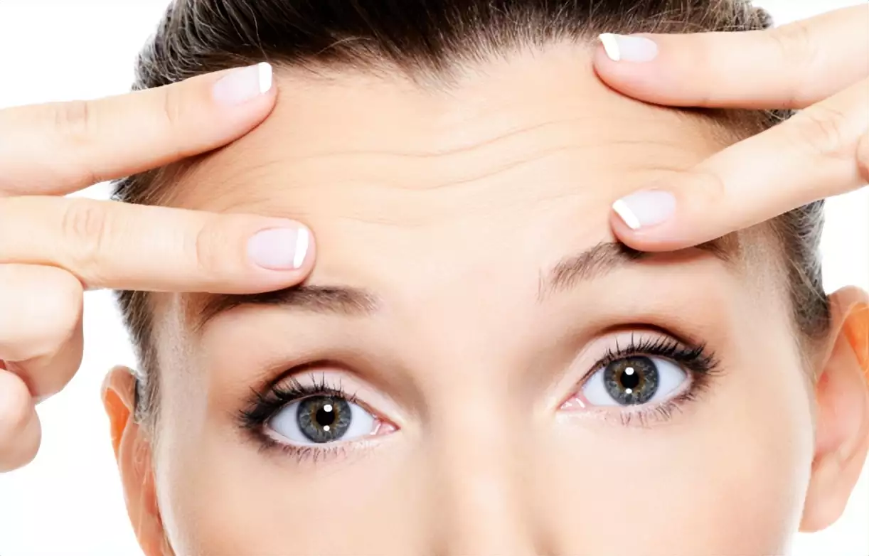 抬头纹好不好？面相解析与运势影响详解