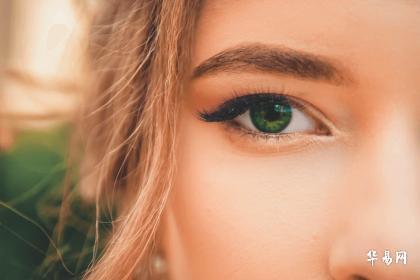有钱难买眉中痣是什么意思？