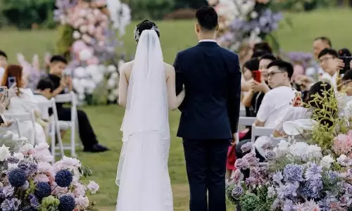 梦见老公和别的女人结婚了的寓意
