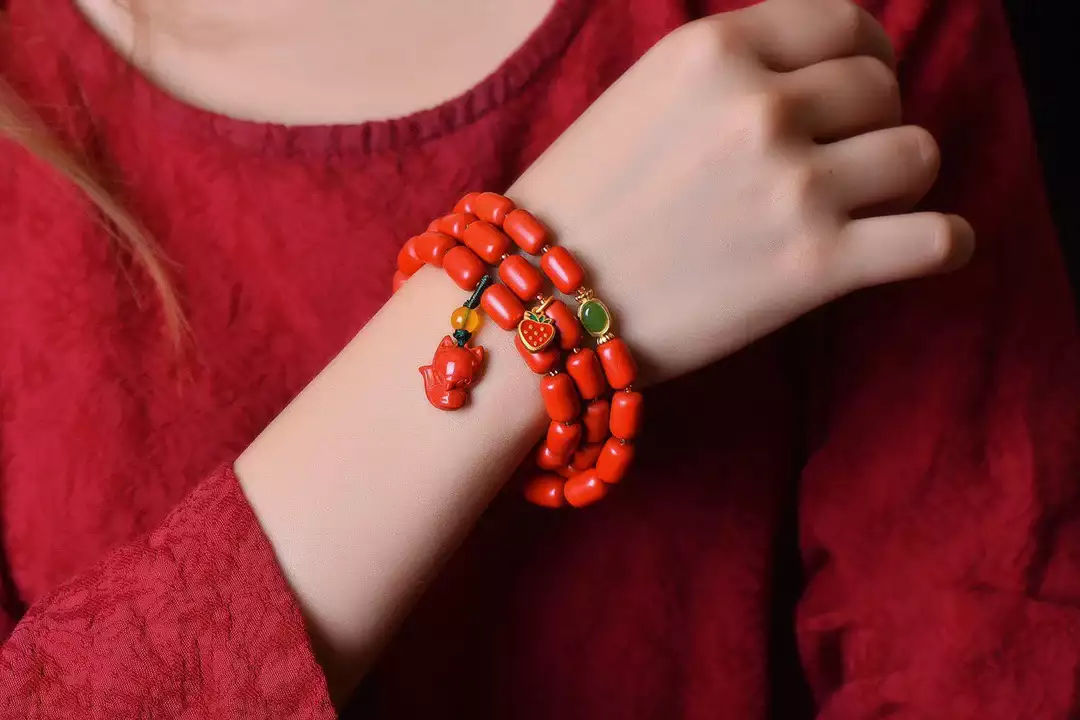 佩戴朱砂跟生肖有关吗？哪个生肖佩戴朱砂最能旺运