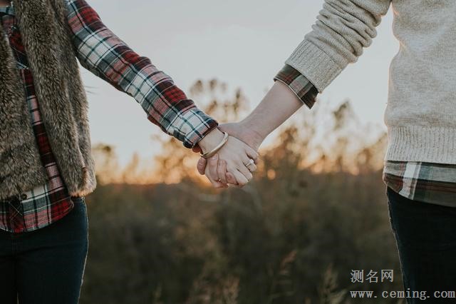 水瓶座和什么星座相配