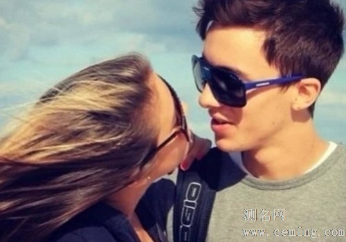 狮子座男生喜欢什么样的女生