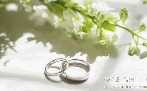 喜糖袋子里一般装几样 结婚糖果礼盒一般放几样
