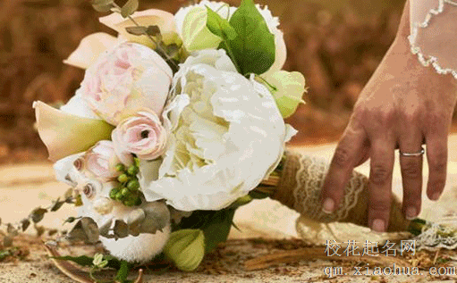 扶新娘进门的人是谁 父母在新娘进门时需要回避