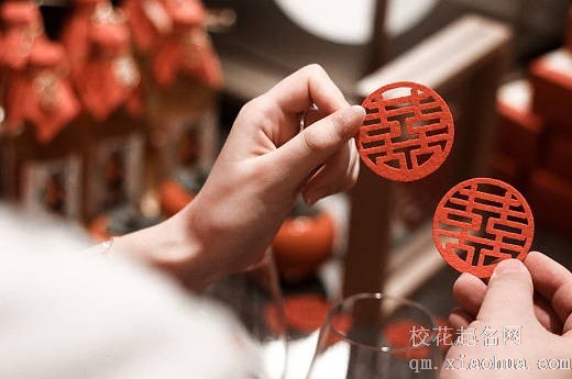 送喜饼的规矩 结婚送喜饼拿几件东西