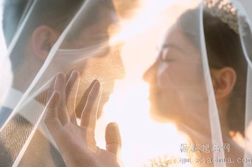 订婚后多久可以领证?注意了!女孩子结婚顺序不能乱哦!
