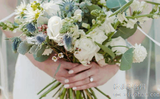 彩礼五金什么时候给女方 结婚给五金还是三金