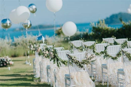 订婚由谁和女方父母提起 订婚就简单的吃个饭行吗