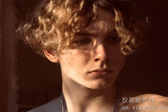 为人处事大气的星座女