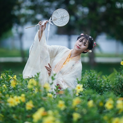 12星座更适合怎样的古风打扮？