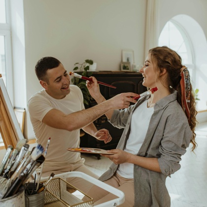 桃花到！巨蟹新月这些星座最有望脱单！