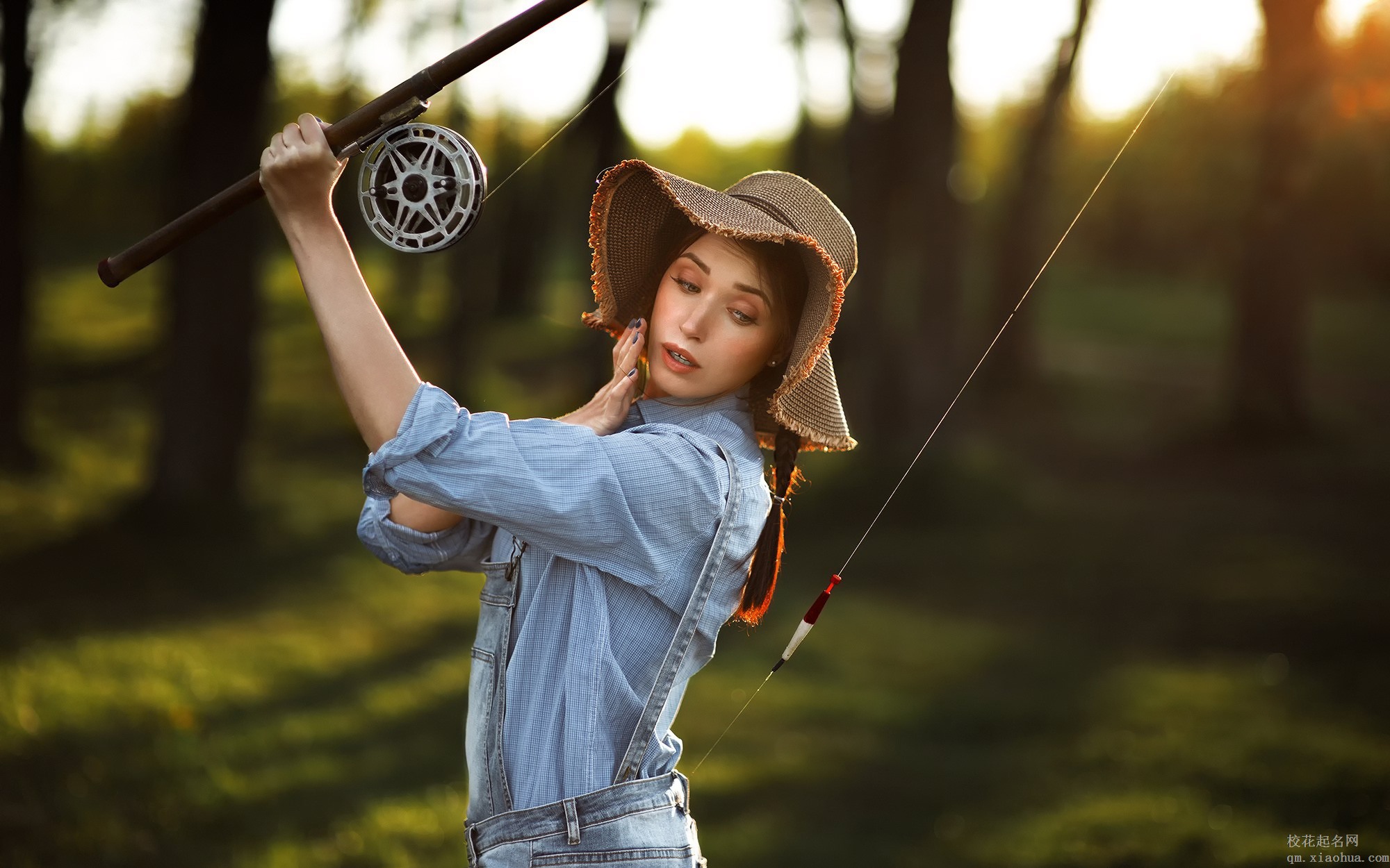 梦见钓鱼竿被鱼拉到水里什么含义