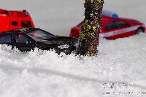 梦见自己差点出车祸