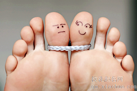 梦见自己脚趾