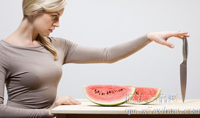 梦见别人拿刀Ⅰ