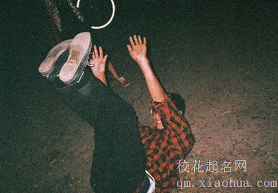 梦见自己耳朵大出血