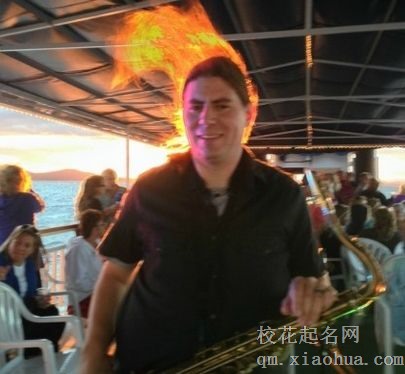 梦见头发着火周公解梦，梦见头发着火是什么意思？