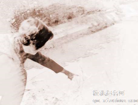 梦见臭水池　周公解梦之梦到臭水池