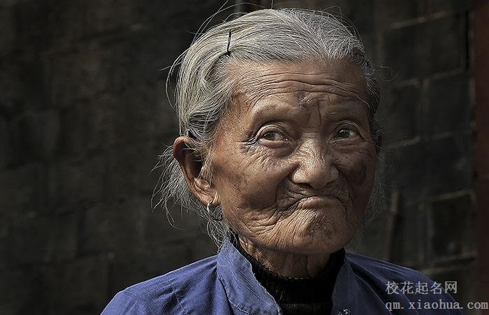 梦见老太太周公解梦，梦见老太太是什么意思？