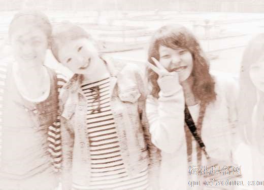 梦见日月行光　周公解梦之梦到日月行光