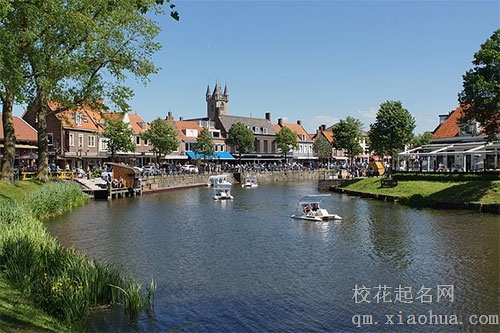 梦见深水潭是什么意思