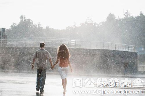 梦见暗恋的人和别人在一起